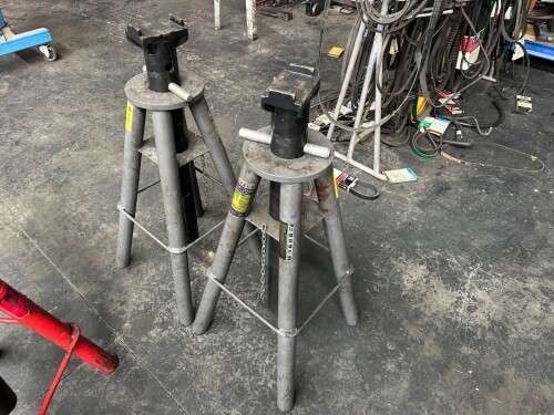 4 X BORUM INDUSTRIES 10 TONNE ADJUSTABLE AXLE STANDS