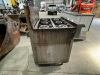 THOR SIX BURNER GAS OVEN. STAINLESS STEEL. OPEN BURNERS. APPROX: 915MM (W) X 815MM (D) X 940MM (H). 270MM SPLASHBACK. GASTRONORM SIZE OVEN WITH TWO RACKS. NOTE: NO GRILL PLATE OR COMPLIANCE PLATES. - 2
