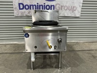 1 X B & S SINGLE WOK BURNER. STAINLESS STEEL WITH WATERR OUTLET. NO MODEL OR SERIAL NUMBERS VISIBLE. 600 W X 850 D X 790 H. SPLASHBACK 290MM H.