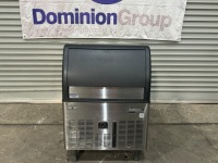 1 X SCOTSMAN ICE MAKER. PRODUCTION RATE 68 KG DAILY. STAINLESS STEEL BODY. BLACK PLASTIC DOOR. MODEL NUL150AS 230/50/1 OX. SERIAL NUMBER 2208222010598. SELF CONTAINED DICE ICE MAKER. 600 W X 600 D X 880 H.