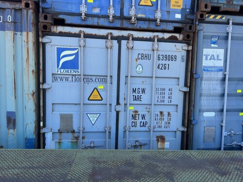 2007 STEEL 40 FOOT SHIPPING CONTAINER.