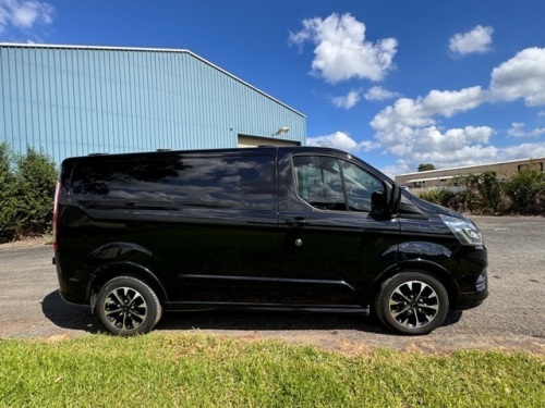 2021 FORD TRANSIT CUSTOM 320S SPORT VAN. BLACK. DIESEL. REGO TI3STO. VIN WFOYXXTTGYMM56766. ODOMETER 76356 (SHOWING).6 SPEED AUTOMATIC TRANSMISSION. AIR CONDITIONING. 6 AIRBAGS. PEDESTRAIN & CYCLIST AVOIDANCE SYSTEM. BLIND SPOT MONITOR. REVERSE CAMERA. MU