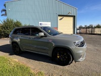 2020 JEEP GRAND CHEROKEE TRACKHAWK 4 X 4. SUPERCHARGED HEMI V8. PETROL. 8 SPEED AUTOMATIC TRANSMISSION. REGO EMU62F. VIN 1C4RJFP99LC407300. ODOMETER 71460 (SHOWING). FULL ELECTRICS. PUSH BUTTON START. MULTI-FUNCTION CONTROL TOUCH SCREEN. 19 SPEAKERS. AIR 