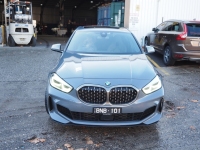 12/2020 (BUILT) 01/2021 (COMPLIED ) BMW M135i X-DRIVE 5 SEATER HATCHBACK. POWERED BY A 4 CYLINDER 2.0LT TURBO CHARGED PETROL ENGINE. AUTOMATIC TRANSMISSION. A/C. MEDIA CENTRE. SUNROOF. REVERSE CAMERA. 2 X KEYS. OWNERS MANUAL. REG: BNB101. KLM: 74286 ( SHO